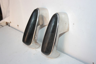 PAIRE DE BUTOIRS DE PARE-CHOC AV/AR D/G..PEUGEOT RENAULT CITROEN SI...