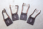 CHARBONS BX 56 POUR DYNAMO BOSCH 31x27x6...POUR AUTOS CAMIONS ANCIE...