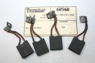 CHARBONS UX 60568 POUR DYNAMOS DUCELLIER...CAMIONS UNIC MZ39 BERLIE...