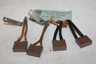 CHARBONS PSX 33-49 POUR DEMARREUR PARIS RHONE...POUR PEUGEOT 403 TR...