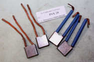CHARBONS PSX 28 POUR DEMARREUR 12V PARIS RHONE...PEUGEOT 305 RENAUL...