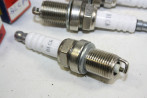 JEU DE 4 BOUGIES MAGNETTI MARELI 8LCR...CITROEN VISA GTI JAGUAR XJR...