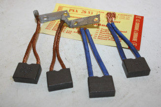 CHARBONS PSX 28-53 POUR DEMARREUR PARIS RHONE...203 403 HOTCHKISS T...
