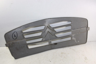 CACHE CALANDRE EN PLASTIQUE...POUR CITROEN 2CV 4/6 - Tracauto1950