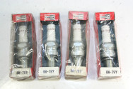 JEU DE 4 BOUGIES CHAMPION UN79Y..CITROEN SM RENAULT R15 FUEGO SIMCA...