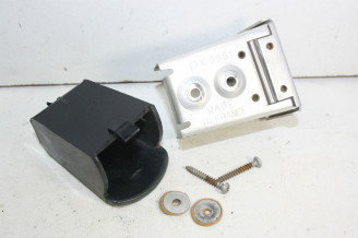 CENDRIER DE PORTE AR PK 3981...R8 R10 - Tracauto1950