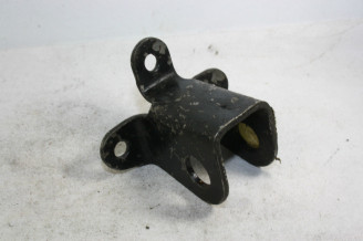 SUPPORT DE BIELLETTE DE BARRE STABILISATRICE AVANT PEUGEOT 5082.03....