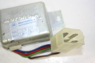 REGULATEUR MOTOROLA 505-42 14V POUR ALTERNATEUR...POUR ALFASUD A112...